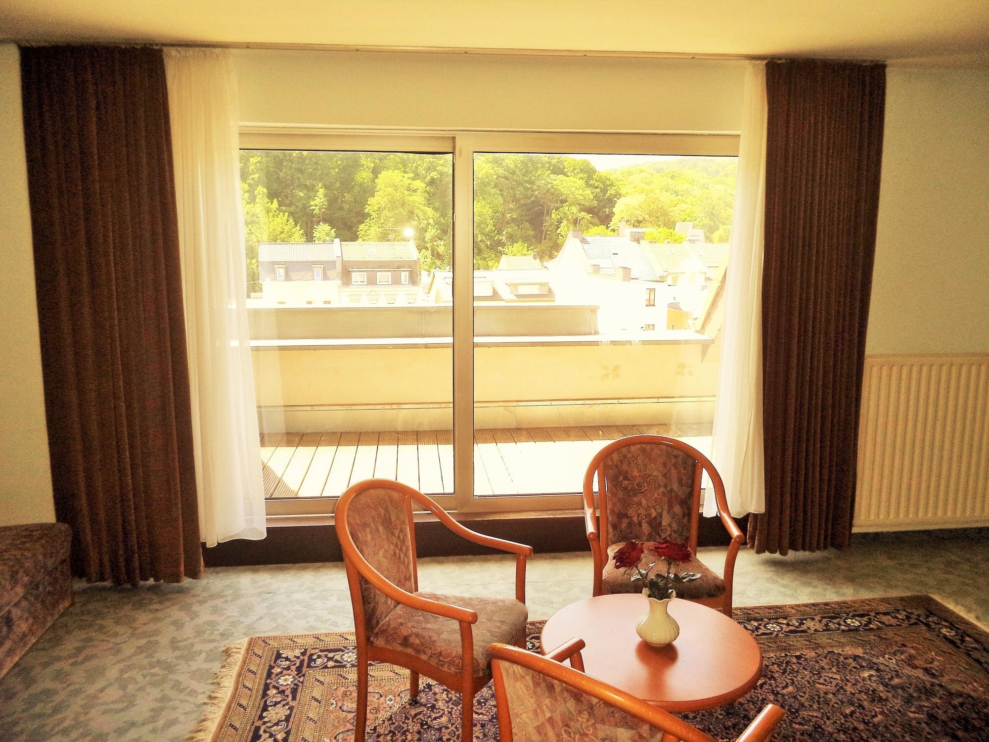 Hotel Ambassador Бон Екстериор снимка