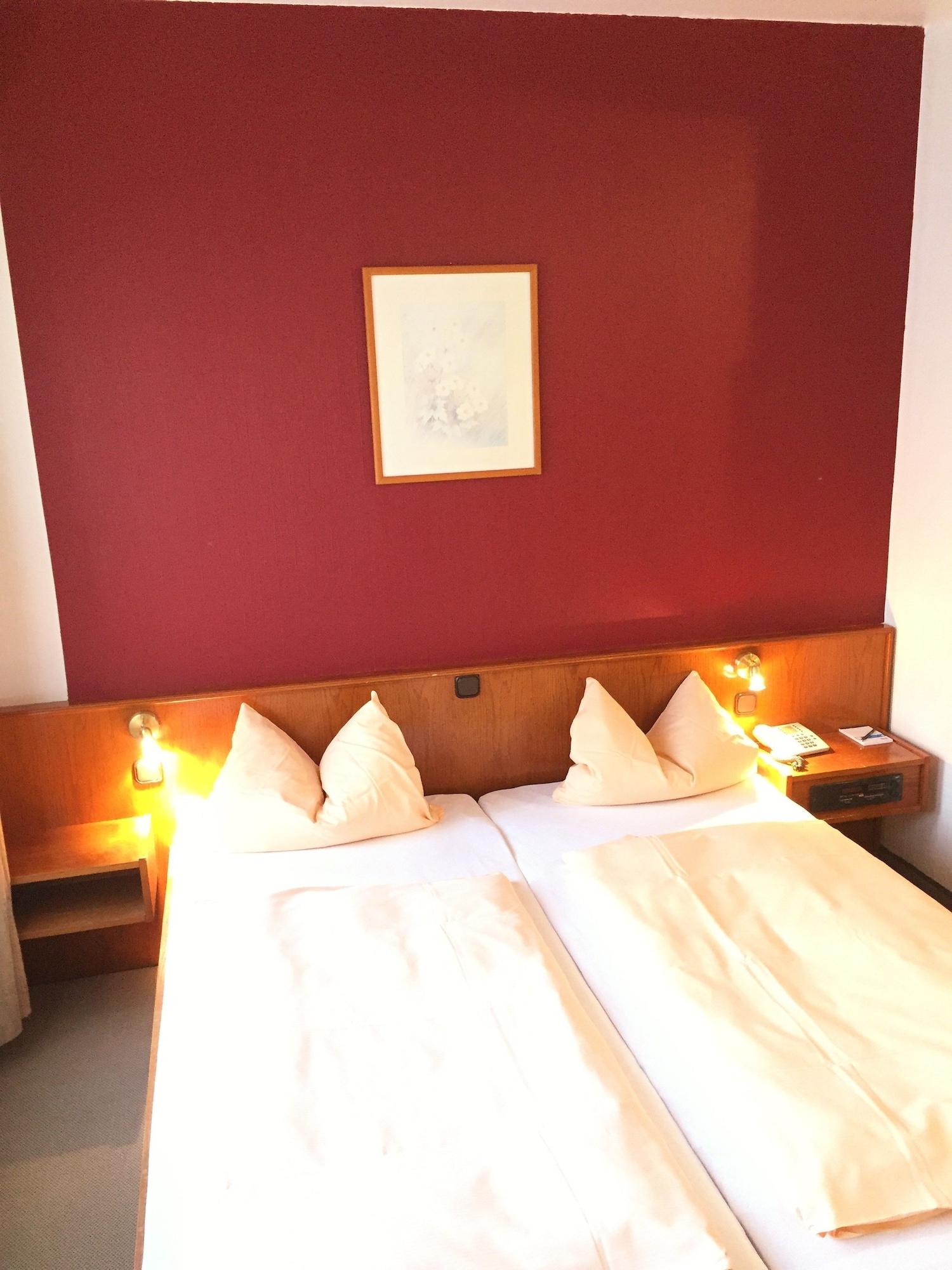 Hotel Ambassador Бон Екстериор снимка