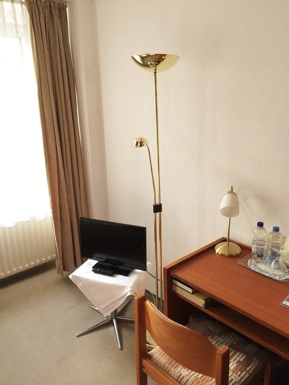 Hotel Ambassador Бон Стая снимка