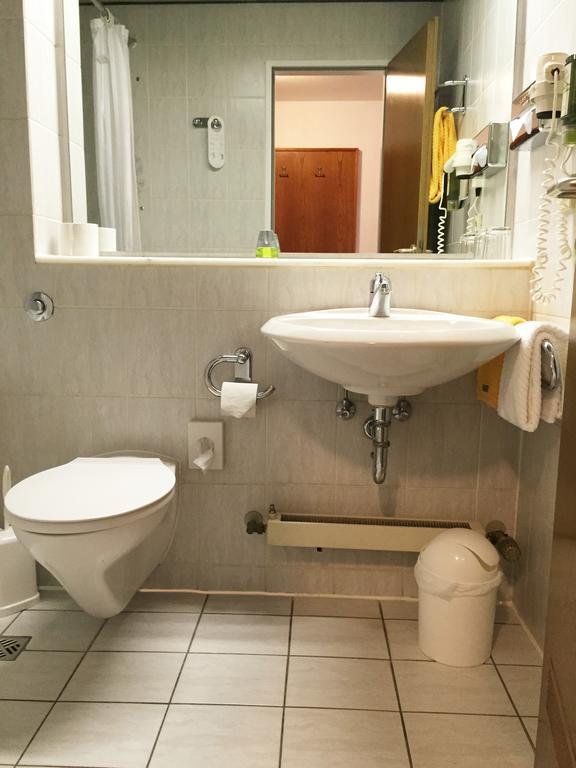 Hotel Ambassador Бон Стая снимка